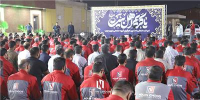 ضیافت افطار با حضور کارگران گروه صنعتی نوین چوب