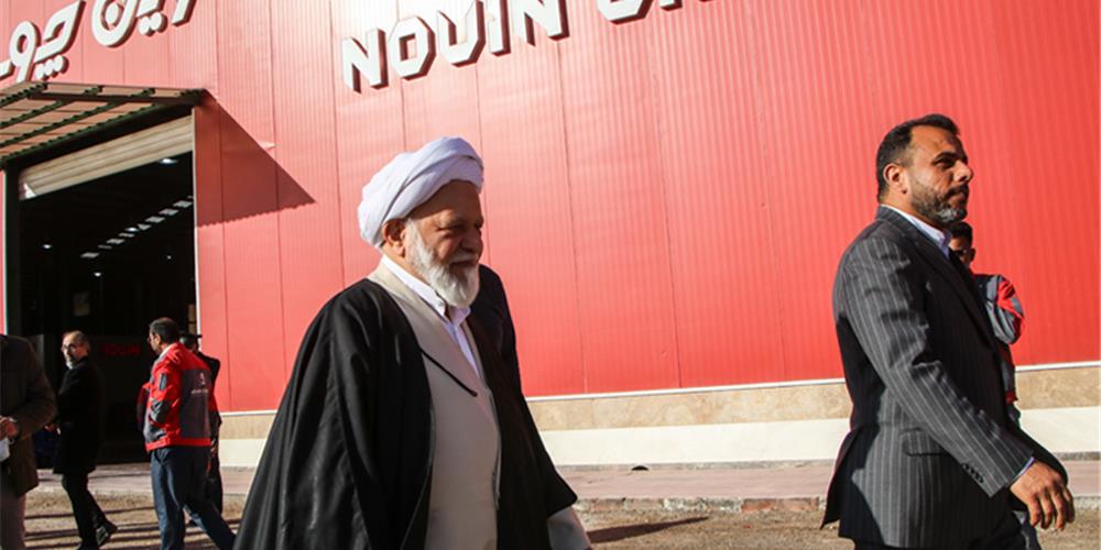بازدید آیت الله مصباحی مقدم رئیس کمیسیون امور تولیدی مجمع تشخیص مصلحت نظام از کارخانجات گروه صنعتی نوین چوب خوزستان